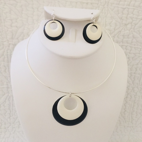 Retro 70s necklace and earrings jewelry - Picture 1 of 4